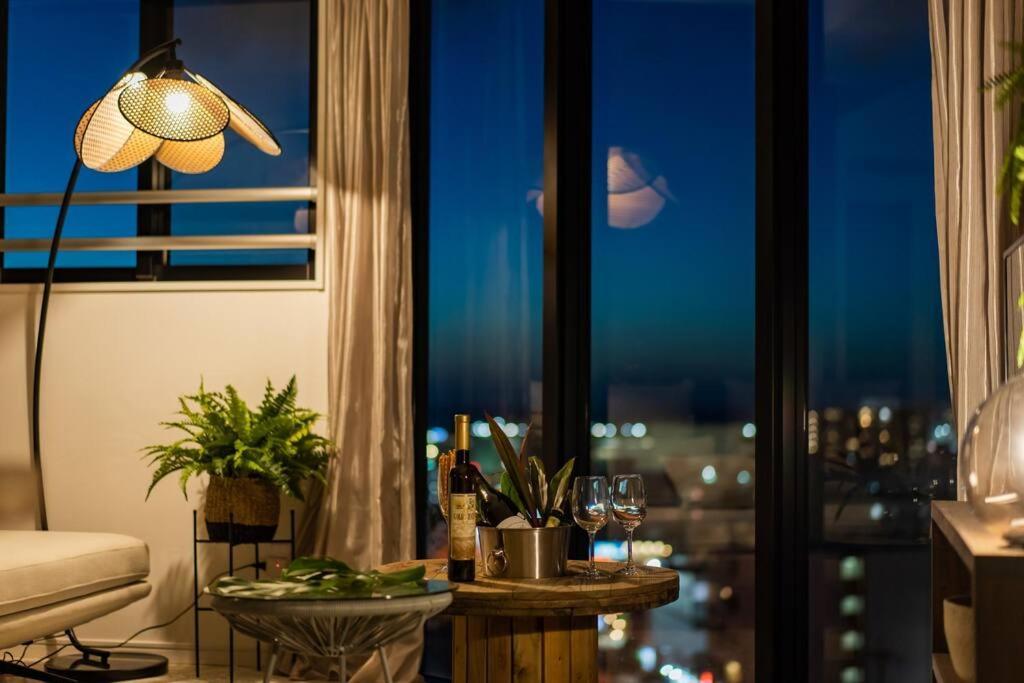 Апартаменти The Penthouse Ginowan Urasoe Екстер'єр фото