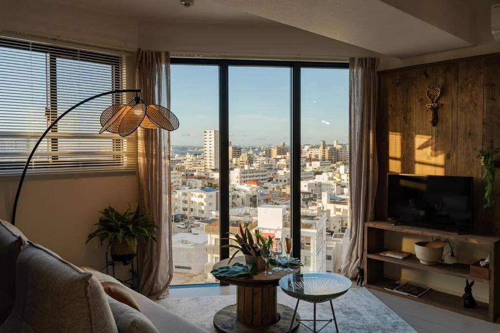 Апартаменти The Penthouse Ginowan Urasoe Екстер'єр фото